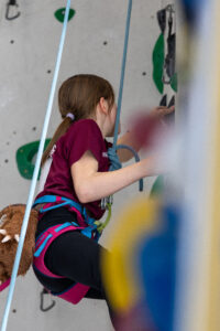 Qualifikationsroute 2 der U13 weiblich beim Weimarer Jugend-Kletterwettkampf 2025