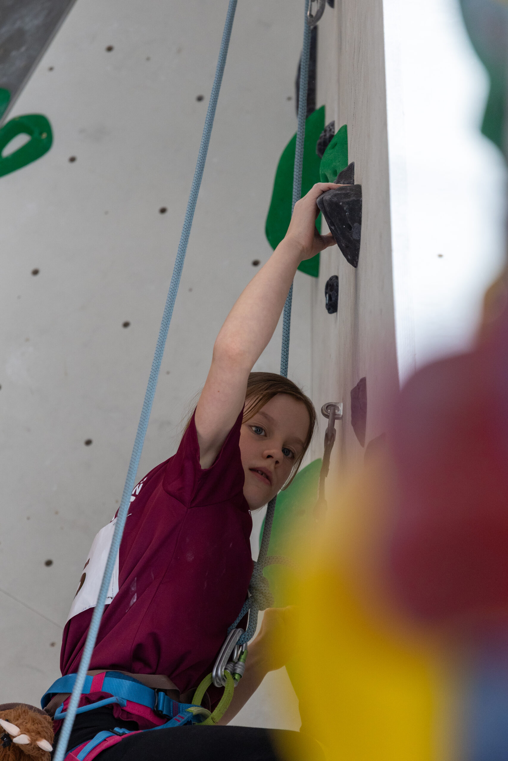 Voller Fokus beim Klettern