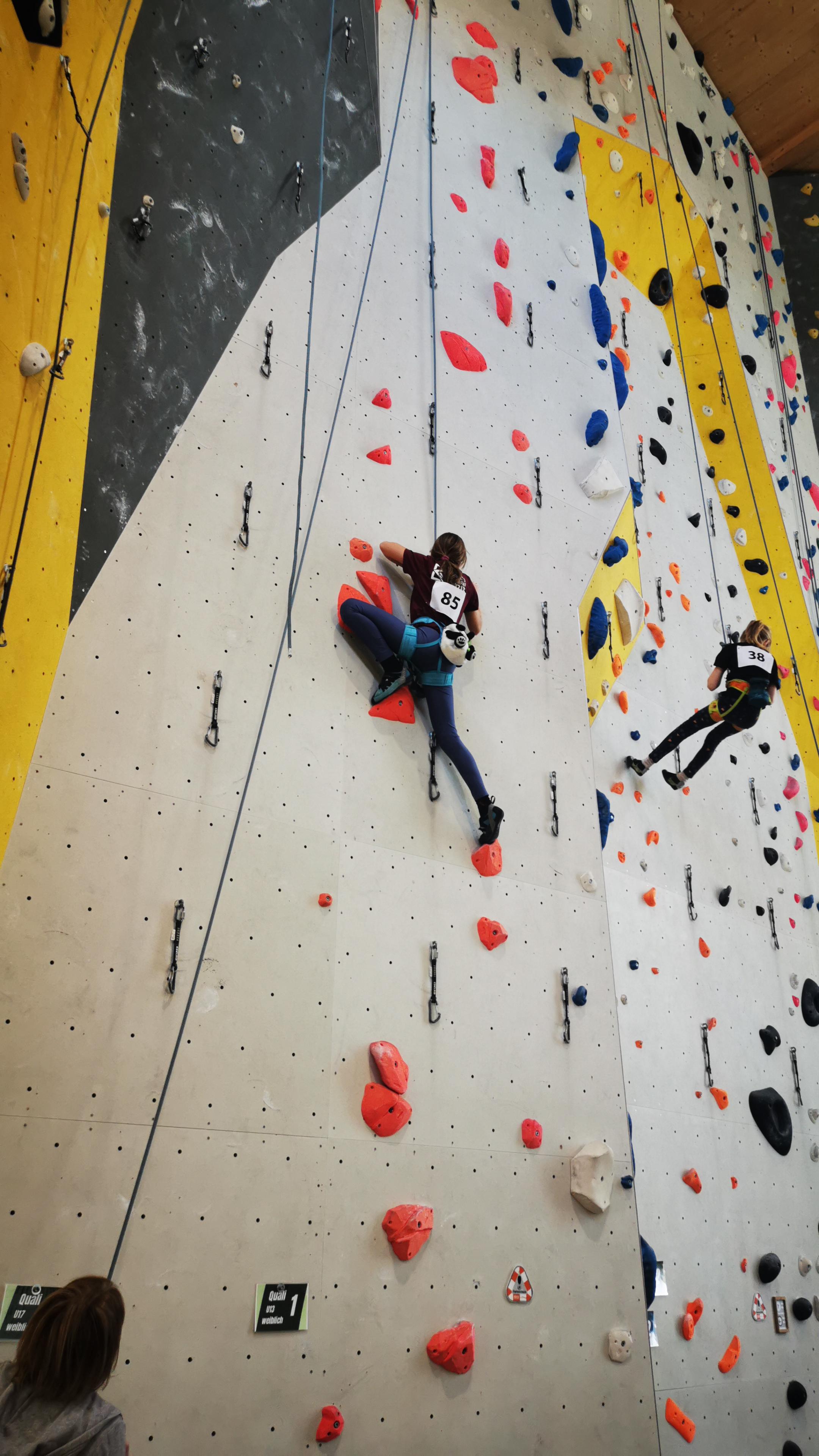 Qualifikationsroute 1 der U13 weiblich beim Weimarer Jugend-Kletterwettkampf 2025