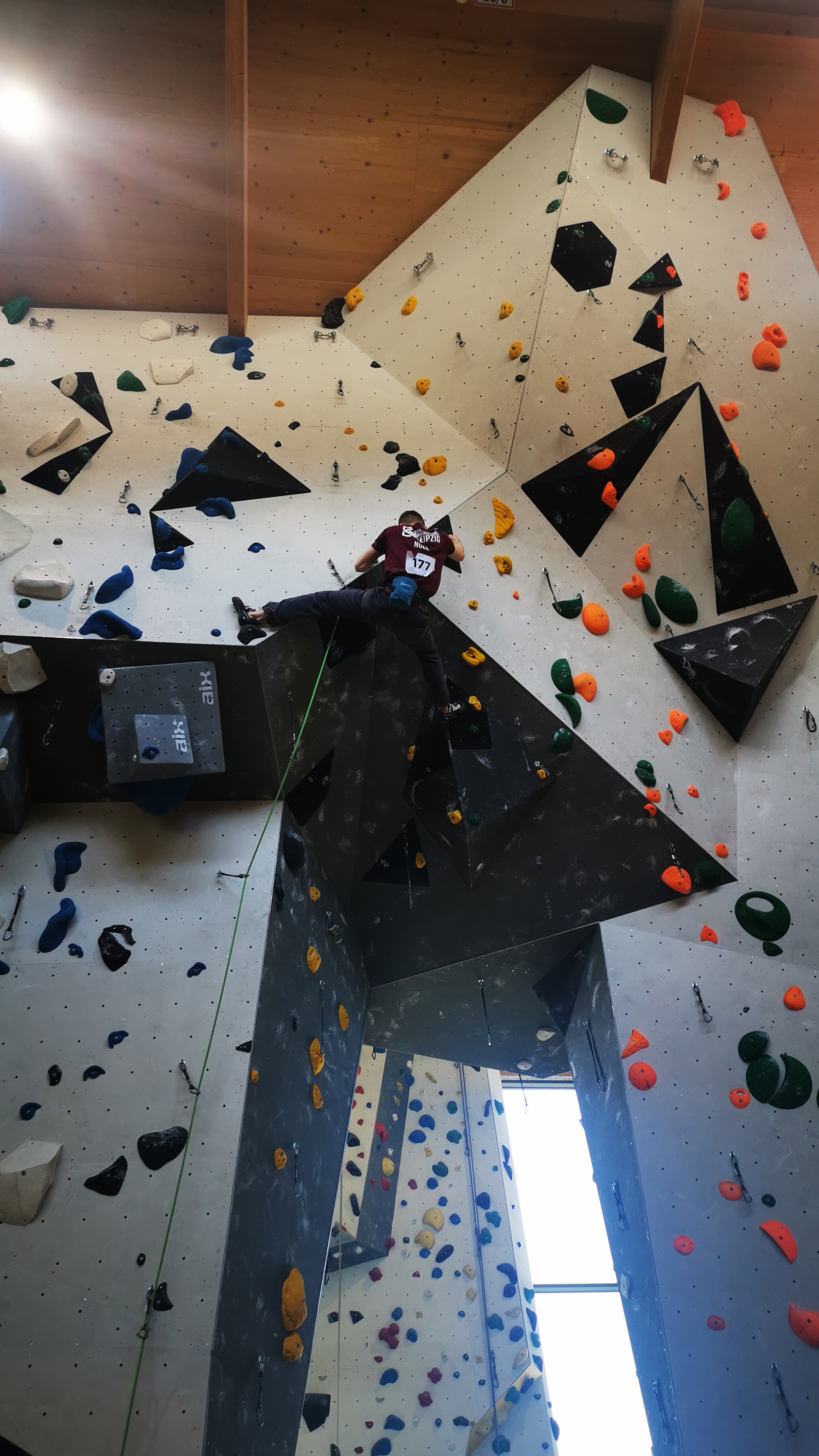 Qualifikationsroute 1 der U19 männlich beim Weimarer Jugend-Kletterwettkampf 2025